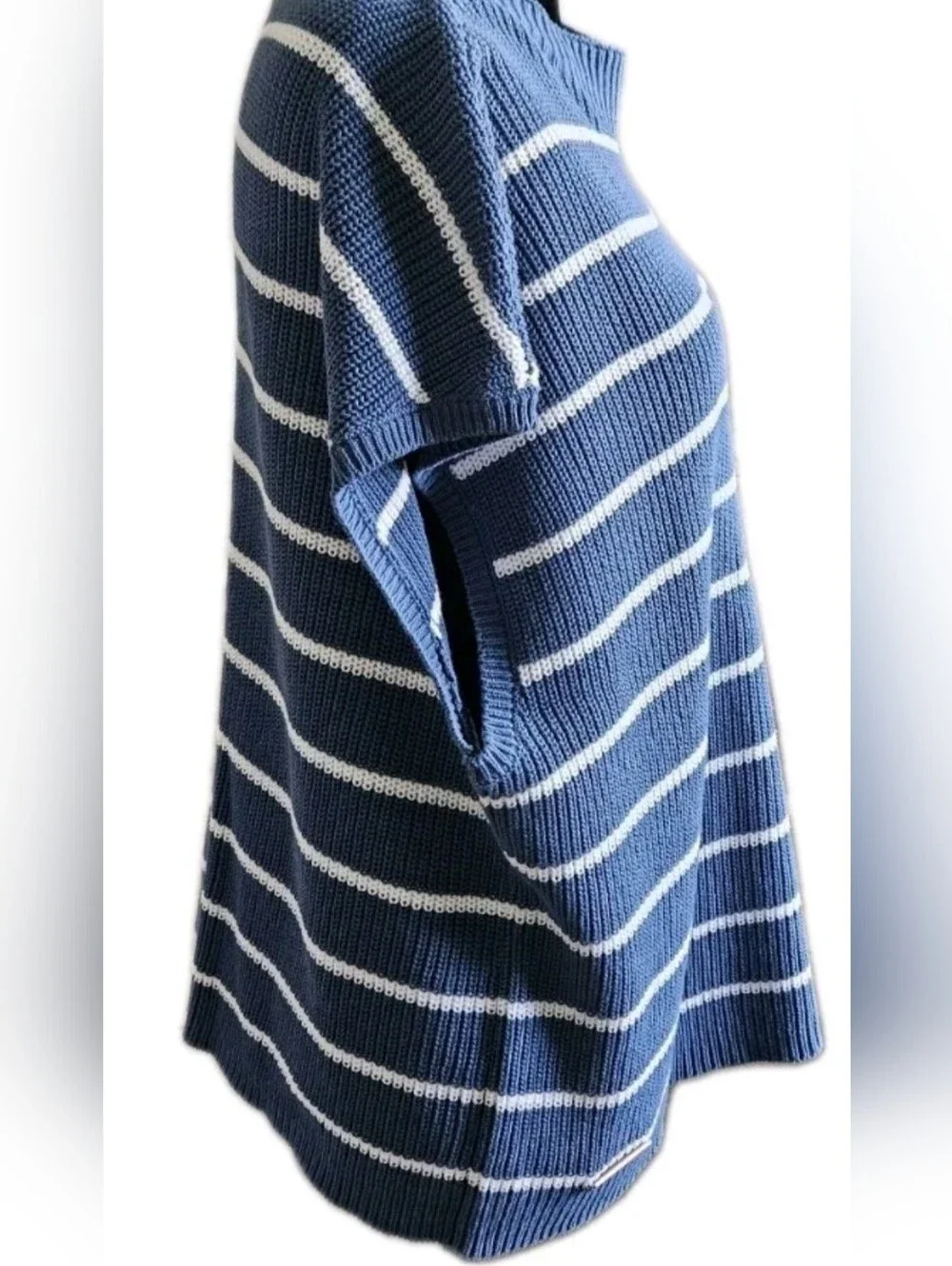 Simply Southern NWT Blue White Striped Sweater Vest Pocket Size Large.